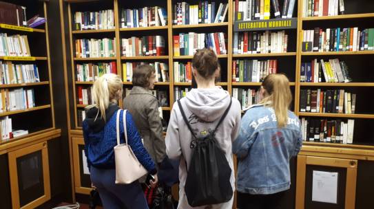 Inaugurazione della biblioteca della CI con la IVL