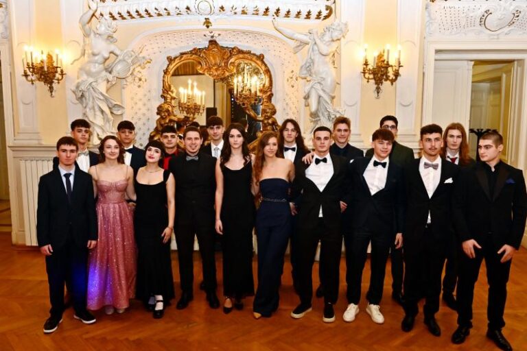 Ballo di maturita’ della 4 M